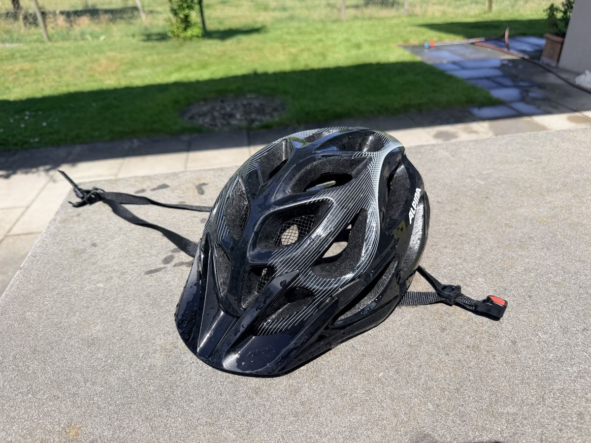 Alpina Caschi: Velo Helm Alpin – Usato da Adligenswil venduto da anvil3001 2