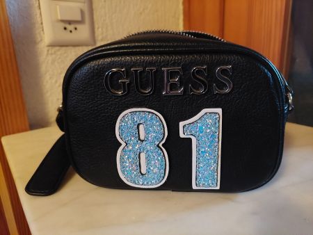 Guess . Handtasche . monospace . schwarz . 18x12x6