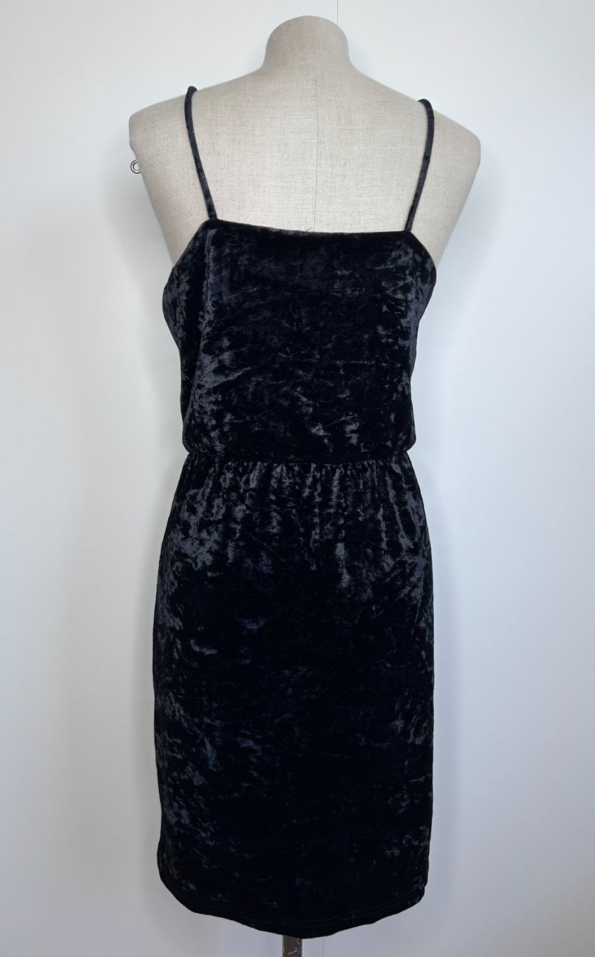H&M Vestiti: Velvet Dress – Usato da St. Gallen venduto da look-twice 2