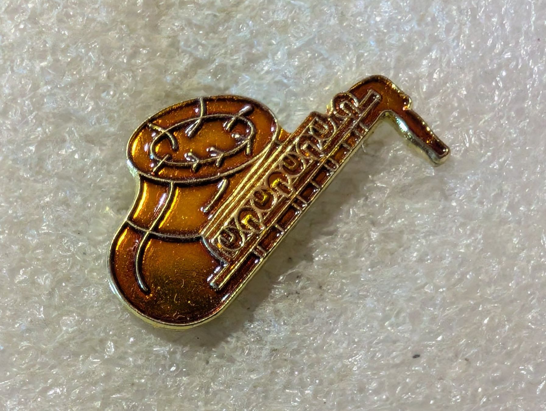 Placchette & Badge: Ansteckpin 184: Saxophon – Usato da Oppligen venduto da Pin-Fall-Shop