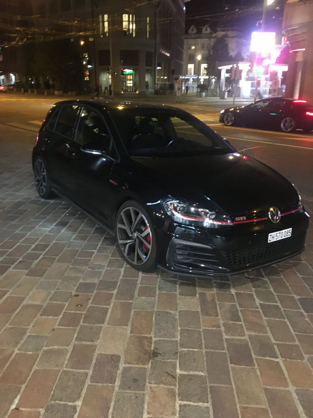 VW Autos: VW Golf 7 GTI 245 PS – Gebraucht aus Pfäffikon ZH von Diego107 4