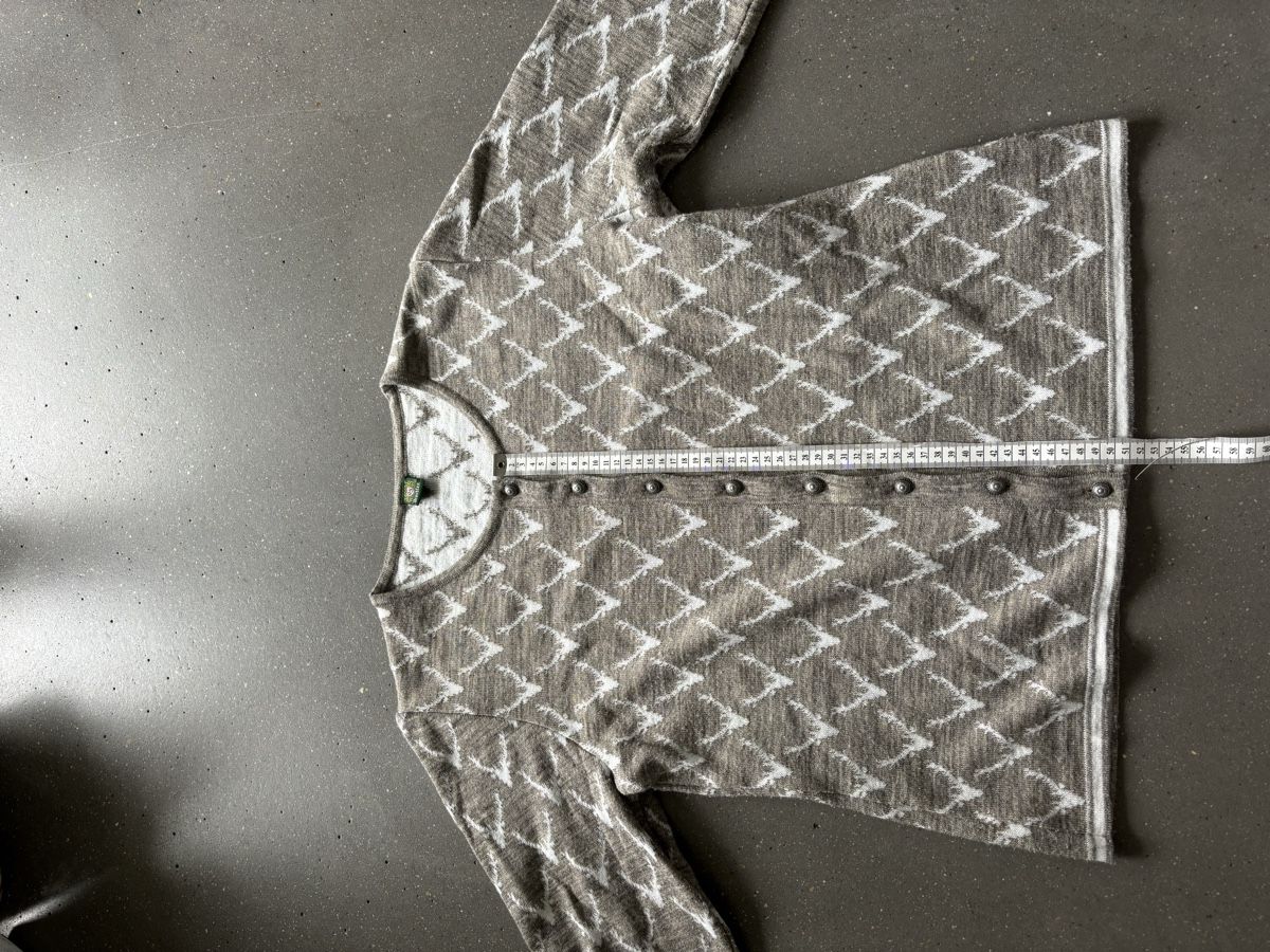 Jacken: Trachtenstrickjacke Urschten Gr. 44 Hirschmuster – Neu (gemäss Beschreibung) aus Bäretswil von Viechel 5