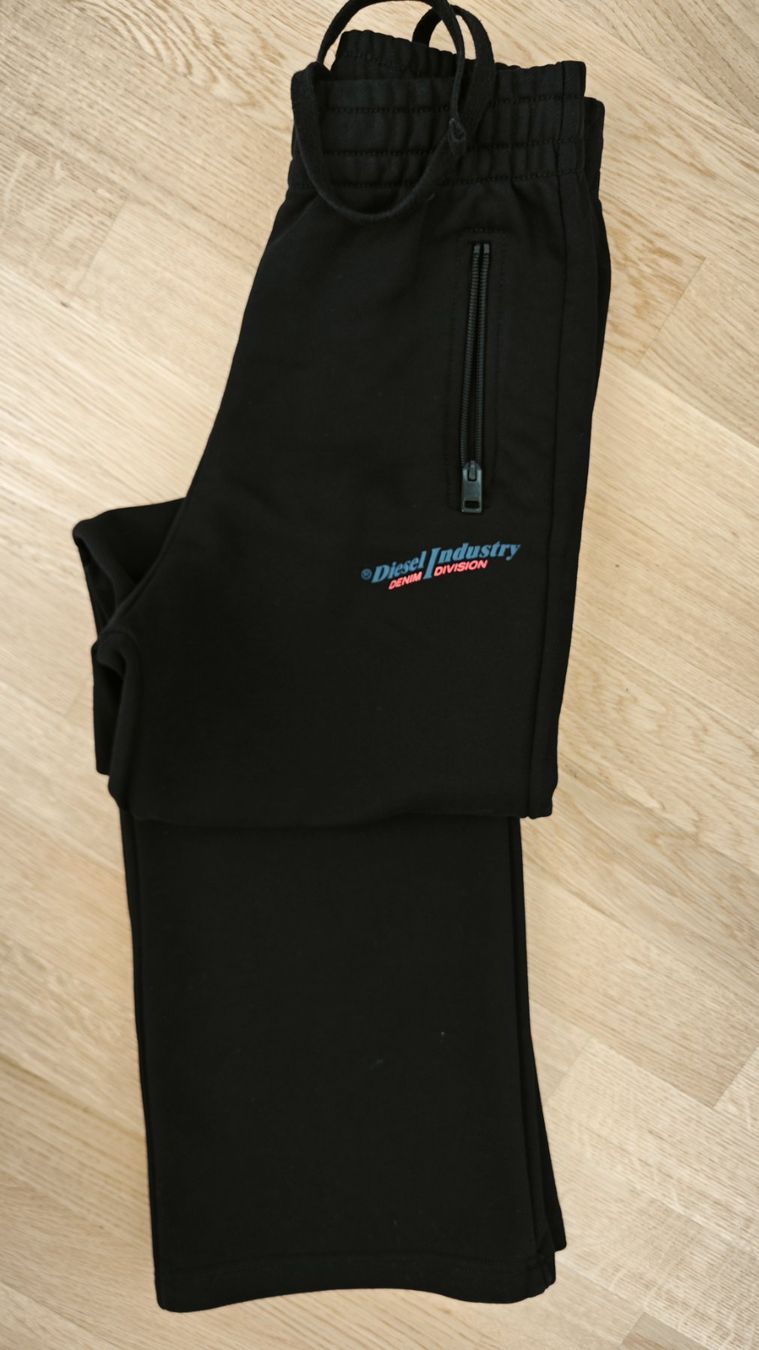 Diesel Hosen: Jogginghose – Neu (gemäss Beschreibung) aus Burgdorf von nas_65x9 1