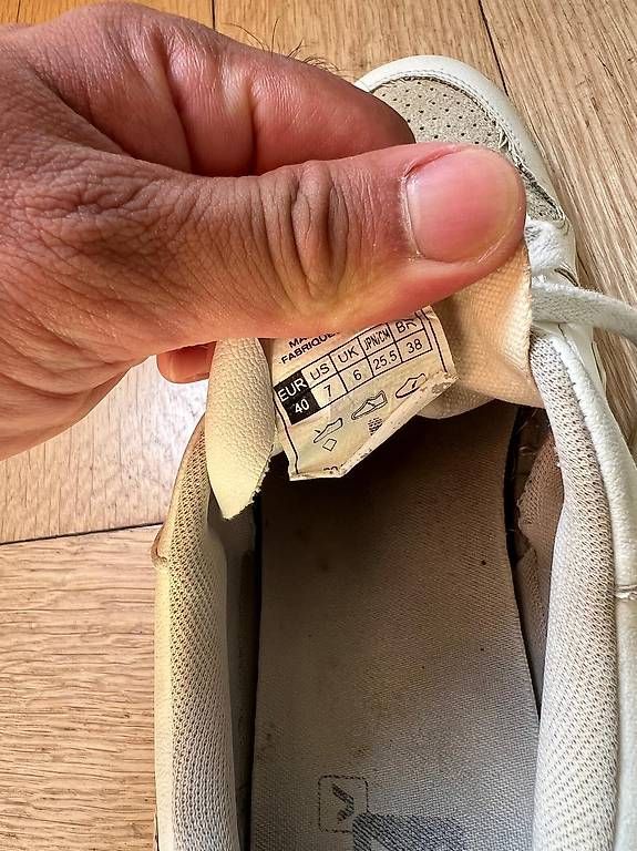 Veja Scarpe da uomo: VEJA V-10 Sneaker  Gr. 40 – Usato da Basel venduto da makemonta 4
