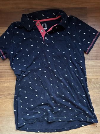 Polohemd dunkelblau mit Pferdedruck Grösse M guter Zustand