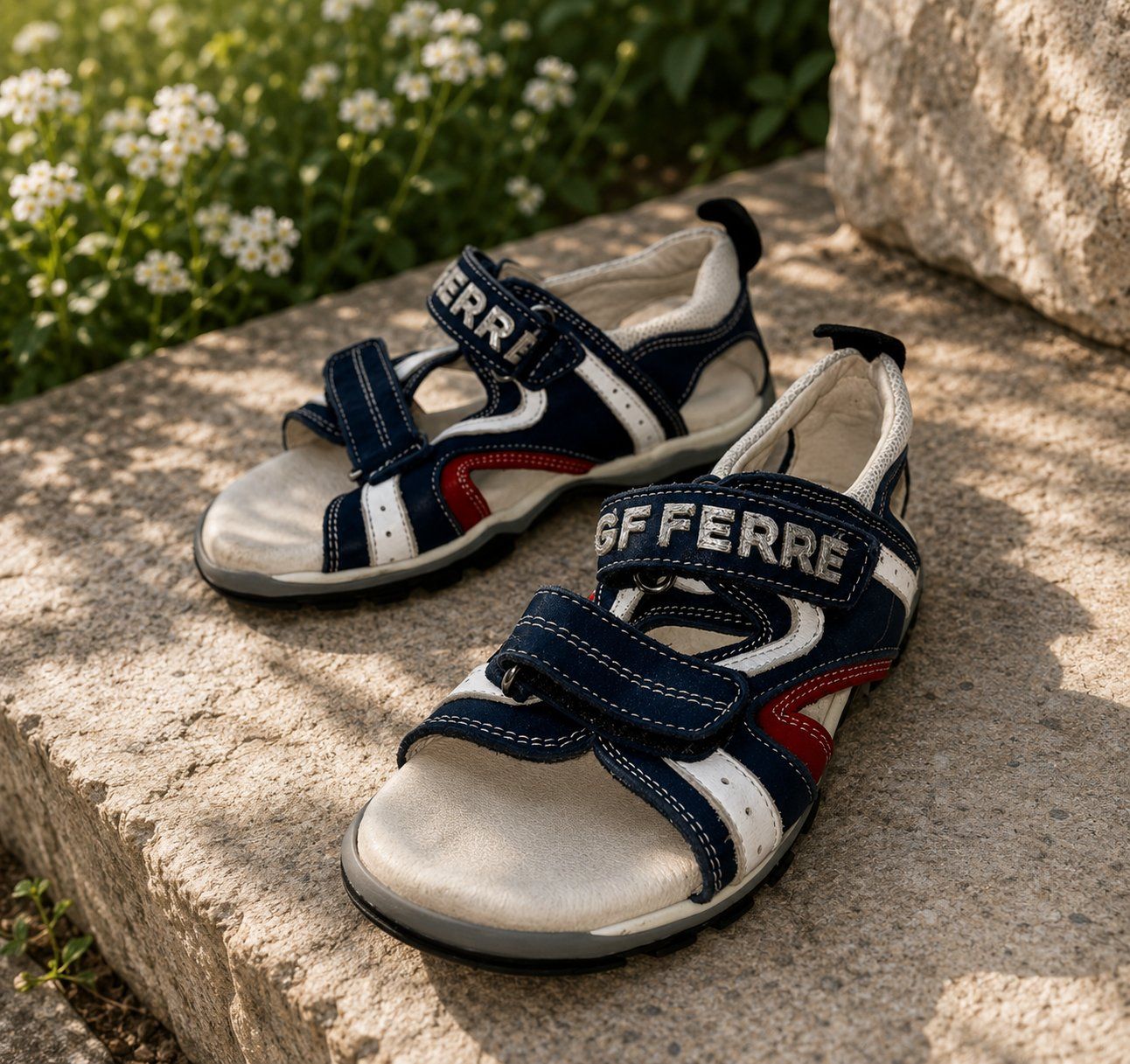 Scarpe da uomo: Gianfranco Ferré Kinder Sandalen Grösse 30 – Usato da St. Gallen venduto da Starlord77 1