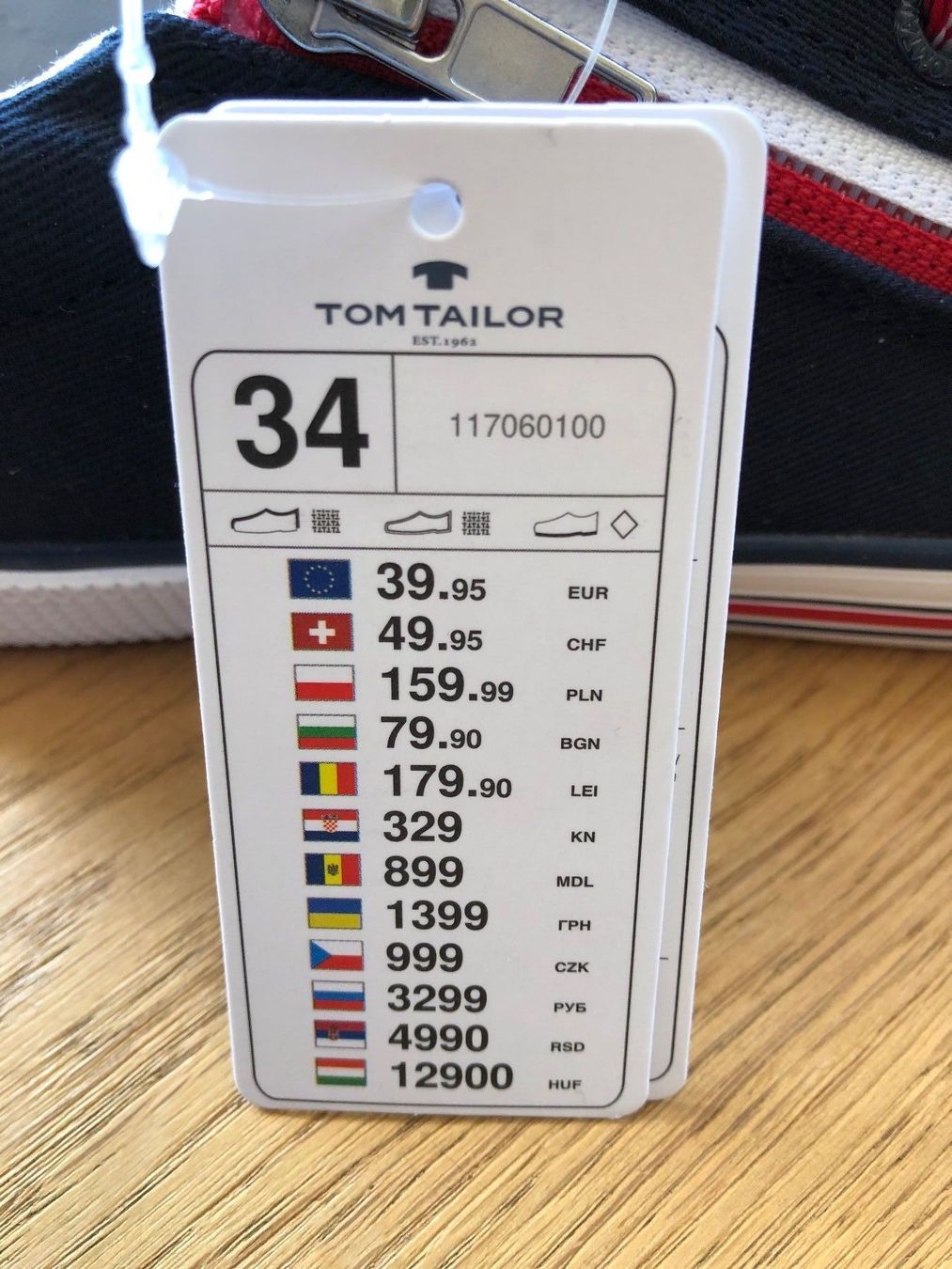Tom Tailor Scarpe per ragazzi: Neue Sneaker Gr.34 – Nuovo e nell'imballaggio originale da Lengnau BE venduto da Rubin27 7