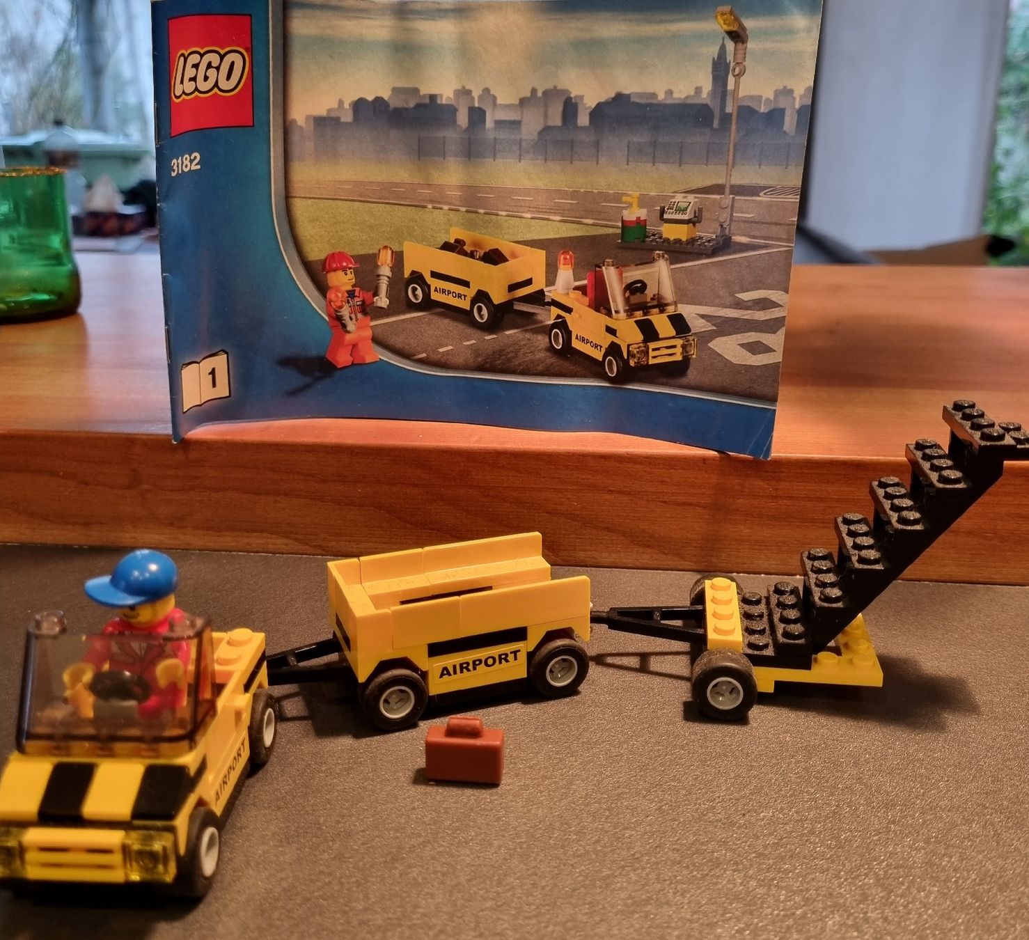 Lego Spielzeuge: Lego City Flughafen-Wagen – Gebraucht aus Biel/Bienne von chi_2nx2