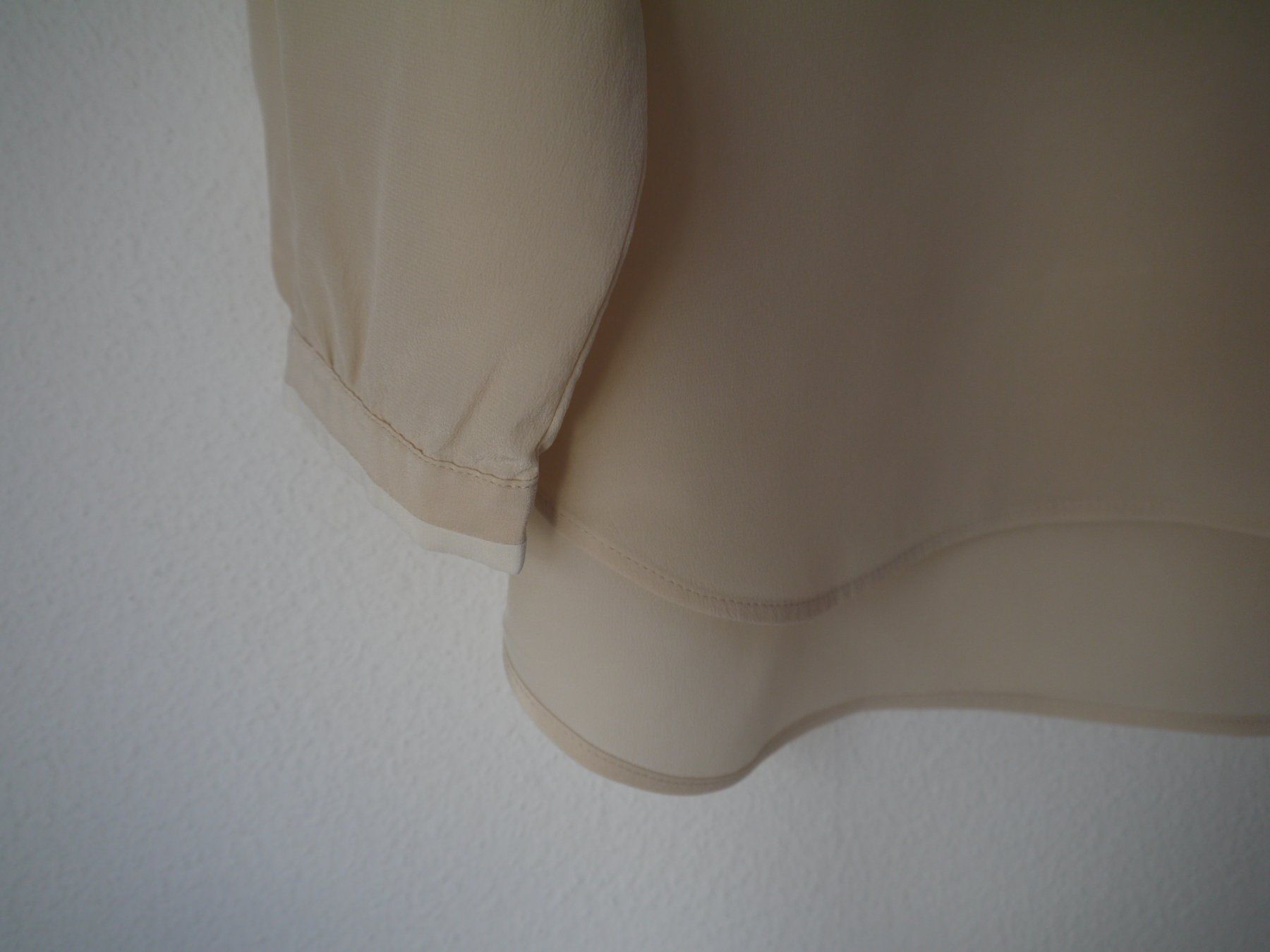 Camicette: Charles Robertson Bluse aus Seide Gr.40 – Usato da Hagendorn venduto da Blaf 3