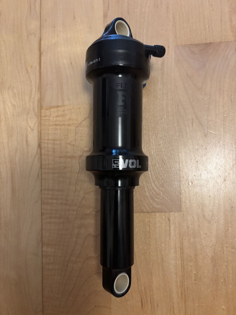 Fox Pièces détachées: Fox Float Evol Dämpfer 200x51  – D'occasion à Basel par a.dent 3