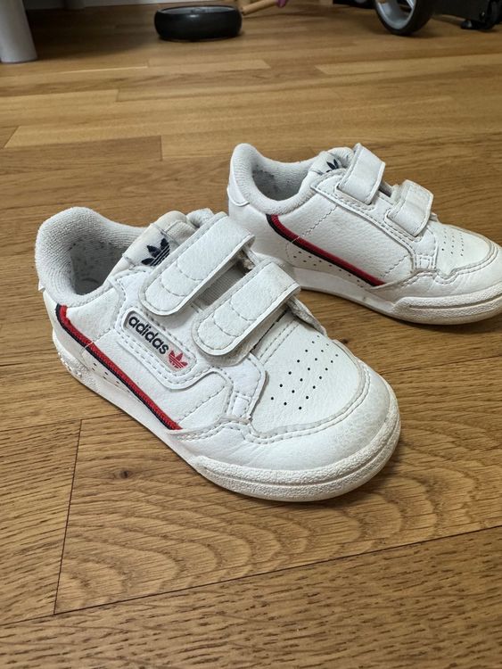 Adidas Sneaker fur Kinder Gr 21 zu einem sehr guten Preis Kaufen auf Ricardo