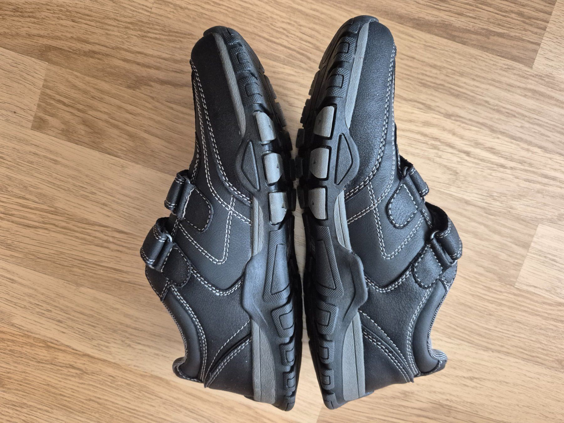 Scarpe da donna: Memphis One, neuwertig, Grösse 42 – Nuovo (secondo la descrizione) da Langenthal venduto da Polarisstern 1