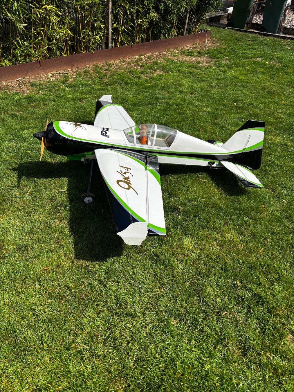 Pilot-RC RC Kits de montage: RC Pilot YAK 54 – D'occasion à Schaffhausen par juliazoe