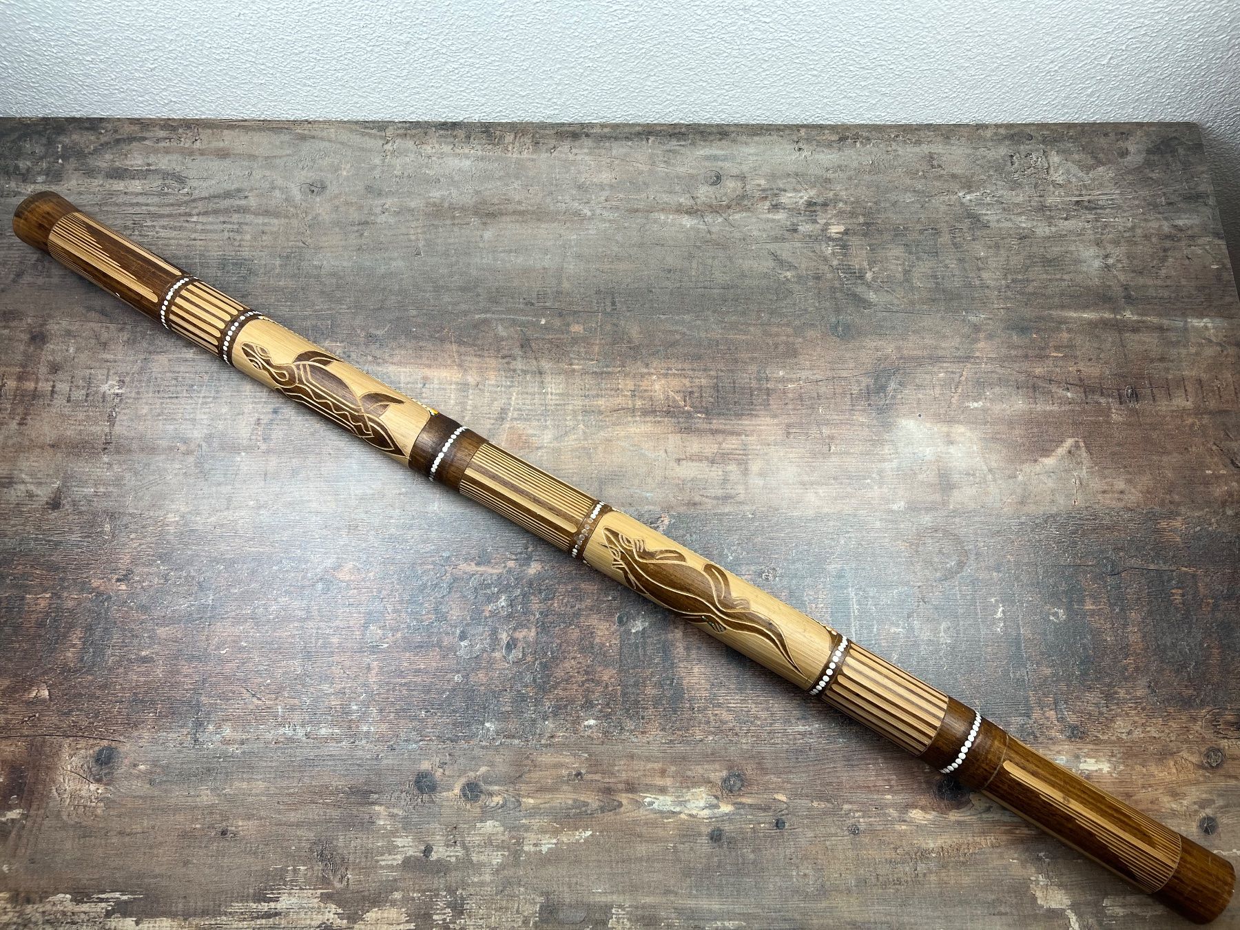 Strumenti musicali: Schönes Didgeridoo – Usato da Hallau venduto da R.R.91