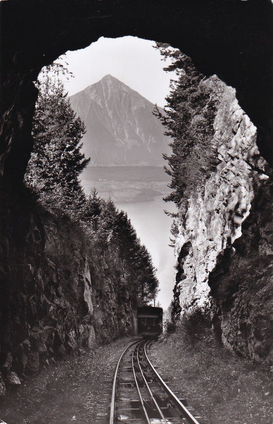 Cartoline postali: Beatenberg - Bahn mit Niesen  1956 – Usato da Cormoret venduto da Pascalll2001