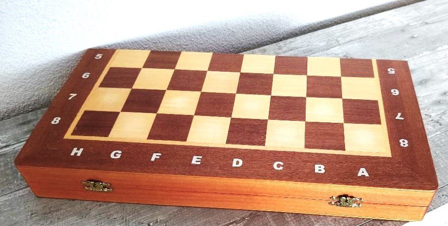 Spiele: Schachspiel Holz mit Koffer gut erhalten – Gebraucht aus Dielsdorf von SHOES_BY_SYLVI 3