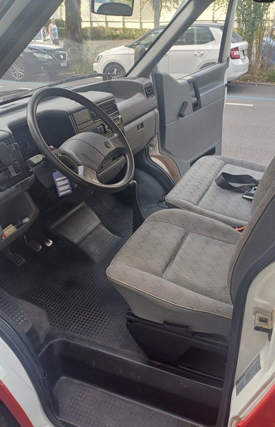 Camping Fahrzeuge: VW-Bus T4 – Gebraucht aus LUZERN von LOCITO-AMI 3