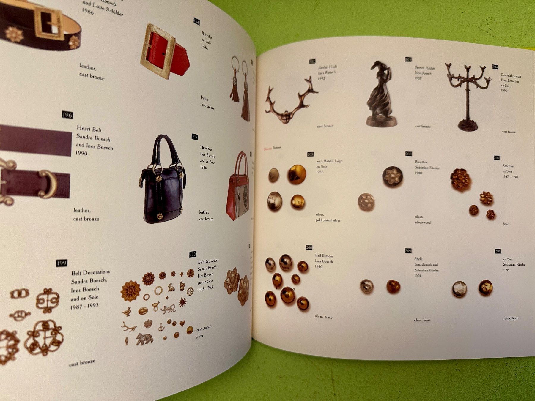 Libri: Silktail. Bellerive Museum. <en Soie>. – Usato da Zürich venduto da allp 8