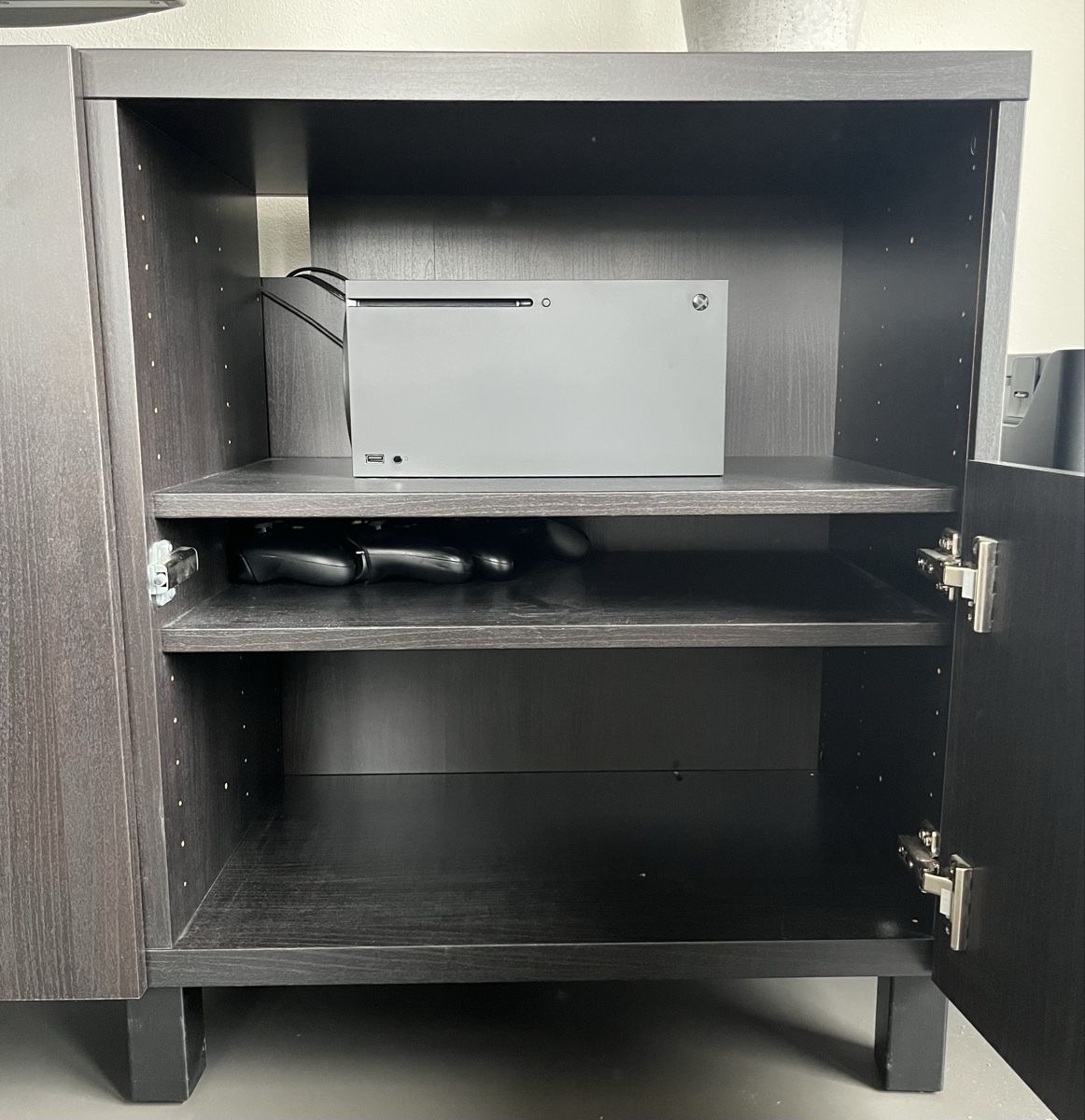 Ikea Mobili TV: TV-Bank / Sideboard IKEA Besta – Usato da Zürich venduto da fil_89jd 2