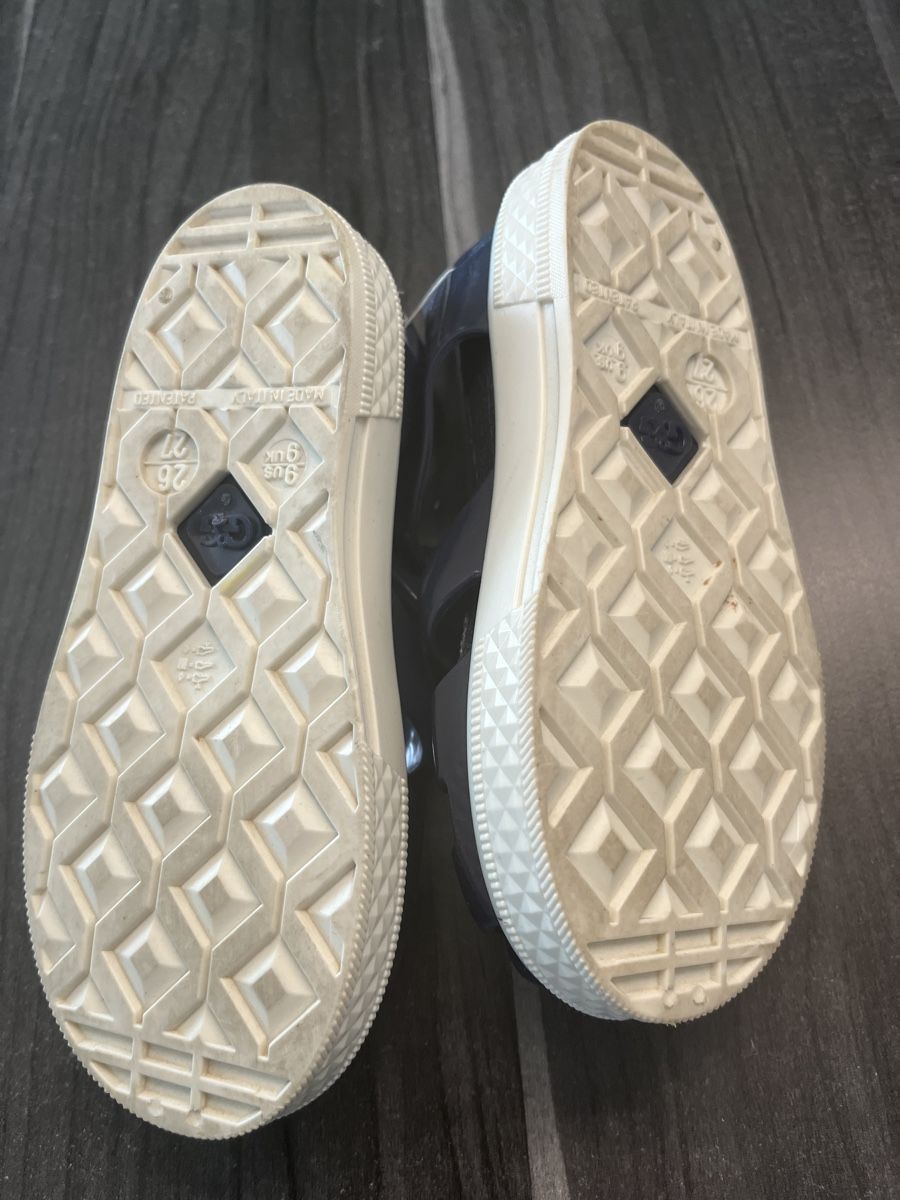Schuhe für Jungen: Badeschuhe Grösse 26/27 – Gebraucht aus Unterkulm von Swissbmwdriver 2