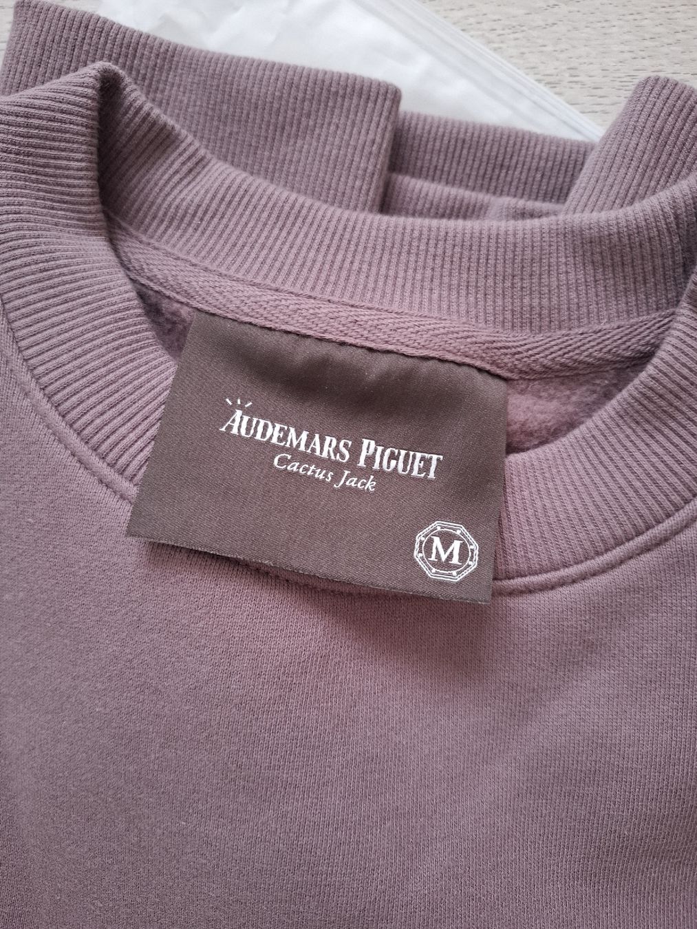 Pullover & Sweatshirts: Pull Audemars Piguet Travis Scott Cactus Jack – Neu und originalverpackt aus Le Locle von Lapidary.Duc 2