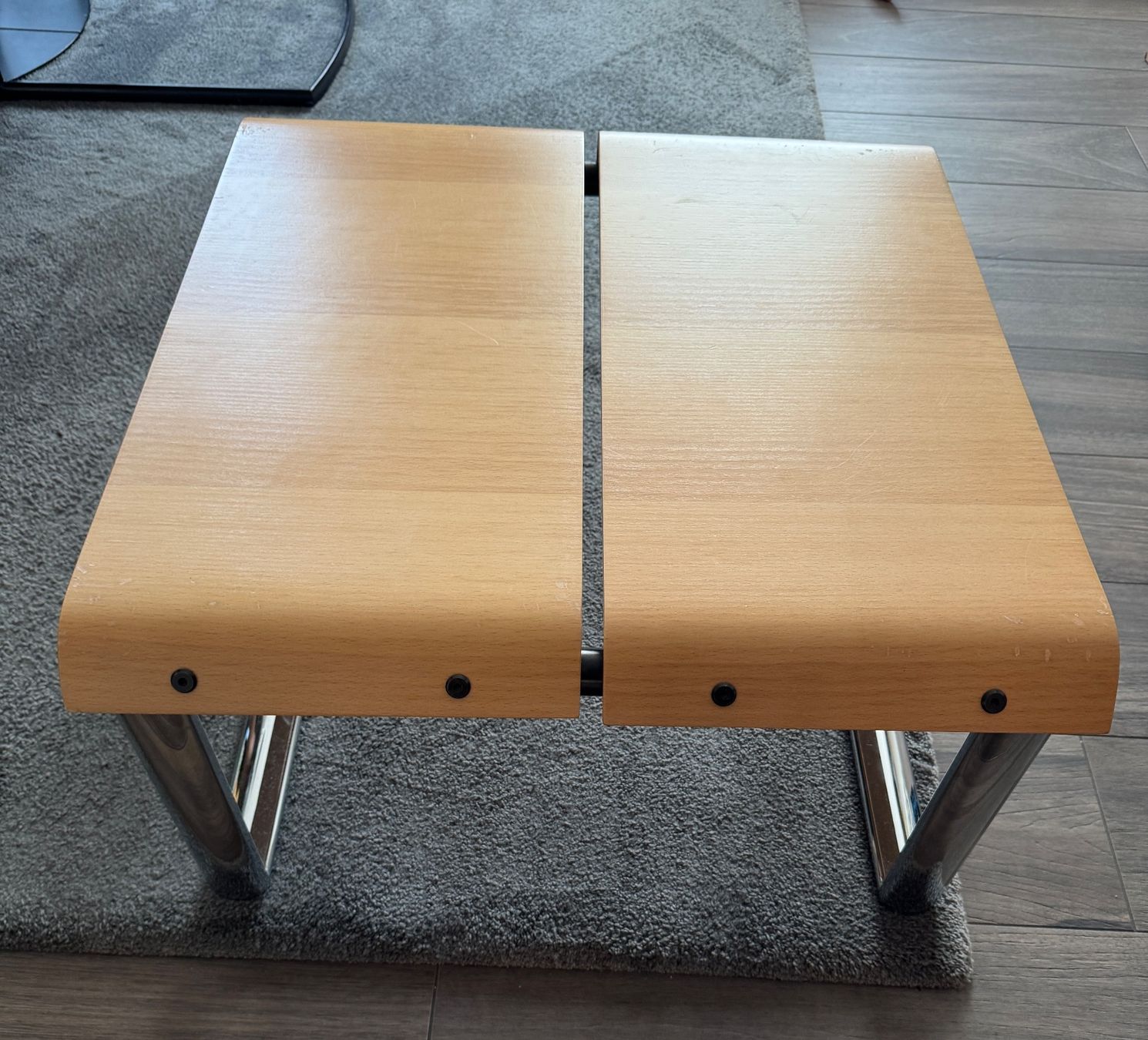 Tavoli: Giroflex Tisch Chromstahl mit Holz – Usato da Horgen venduto da Auction-Kings