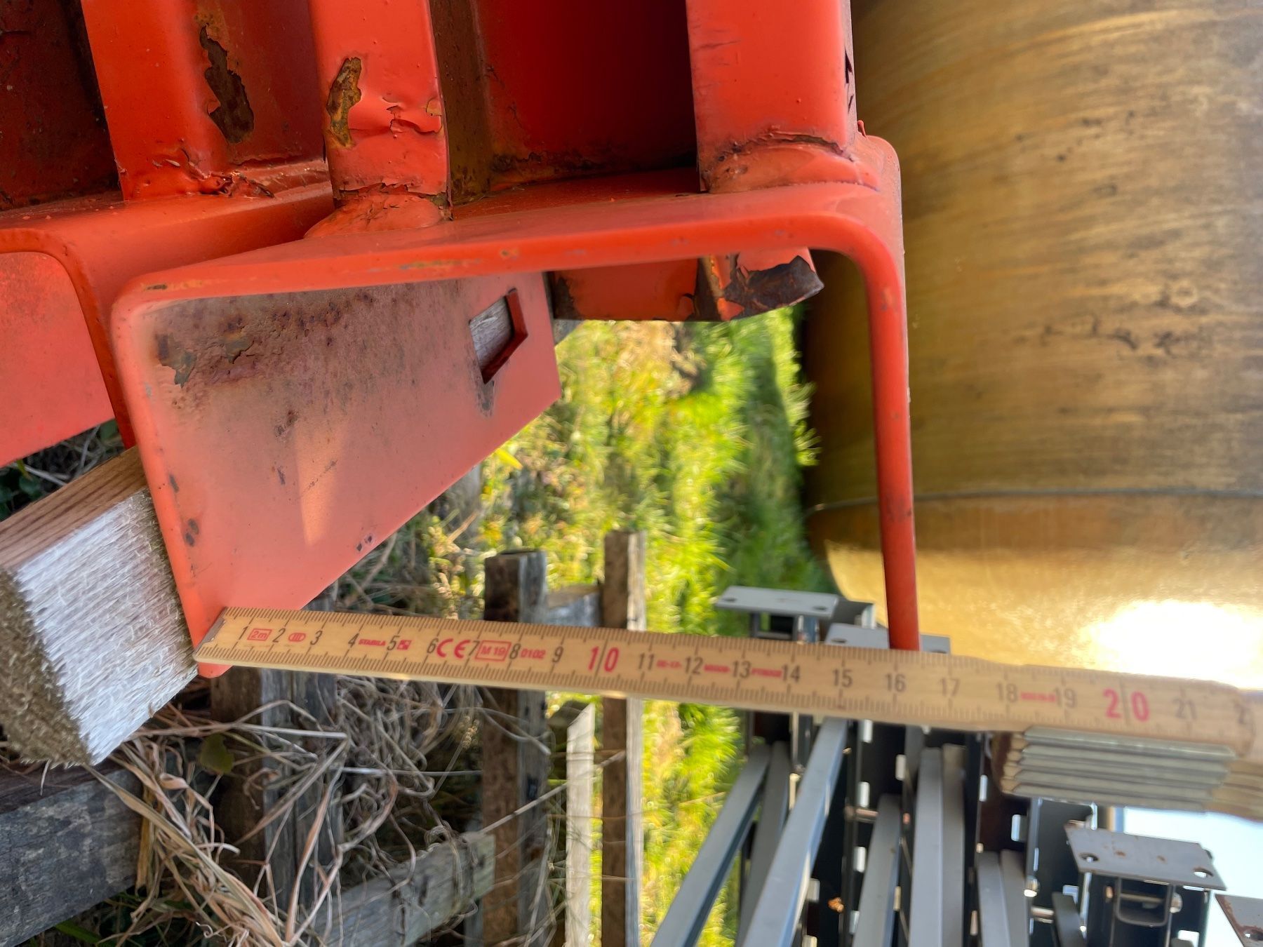 Scaffali: Kragarm elvedig – Usato da Niederuzwil venduto da beti077 1