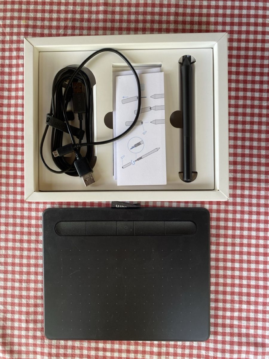 Penna & Evidenziatori: Wacom Intuos Creative Pen Tablet Bluetooth S neu – Usato da Riehen venduto da Joel_111 1