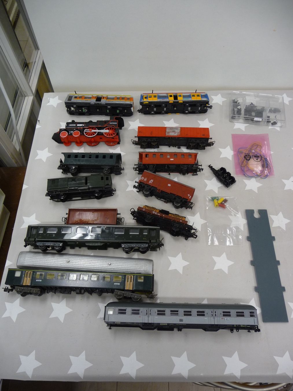 Modellini di ferrovie: Eisenbahnwagon Wagon DEFEKT – Difettoso da Rafz venduto da Powacaddy