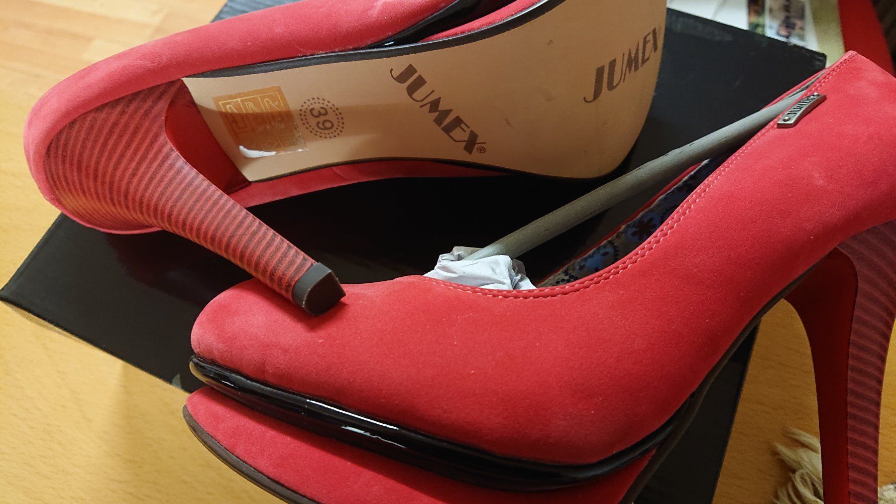 Scarpe da donna: Damenpumps Rot Grösse 39 – Nuovo e nell'imballaggio originale da Reinach BL venduto da Hampe45 4