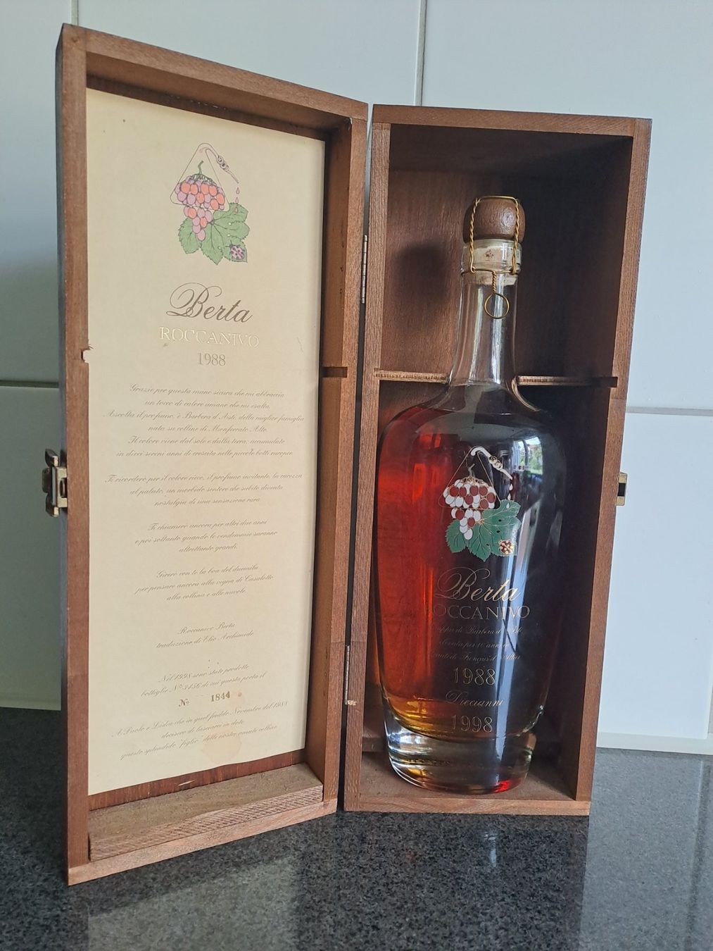 Berta Spirituosen: Berta Grappa Roccanivo 1988 inkl. OHK – Neu und originalverpackt aus Elsau von Kellerraeumung