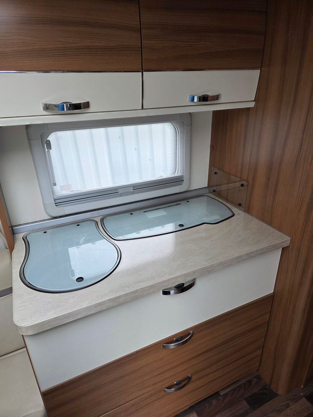 Tabbert Camping Fahrzeuge: Tabbert 540 E Klima Solar Mover Vorzelt Top – Gebraucht aus Thörigen von wie_9prc 1
