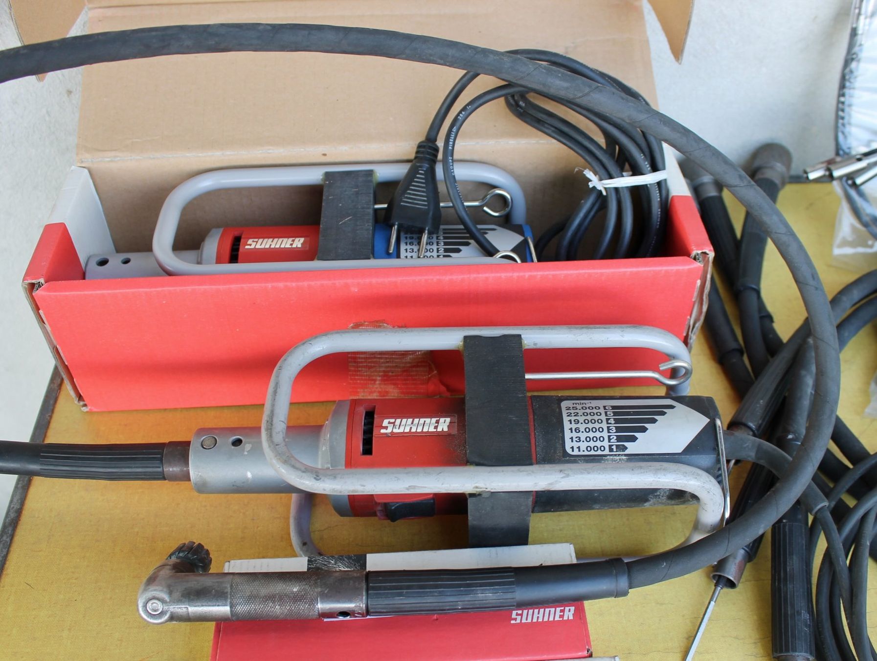 Suhner Tous les outils: Biegsame-Wellen-Set von SUHNER – D'occasion à Kirchlindach par hekilida 1