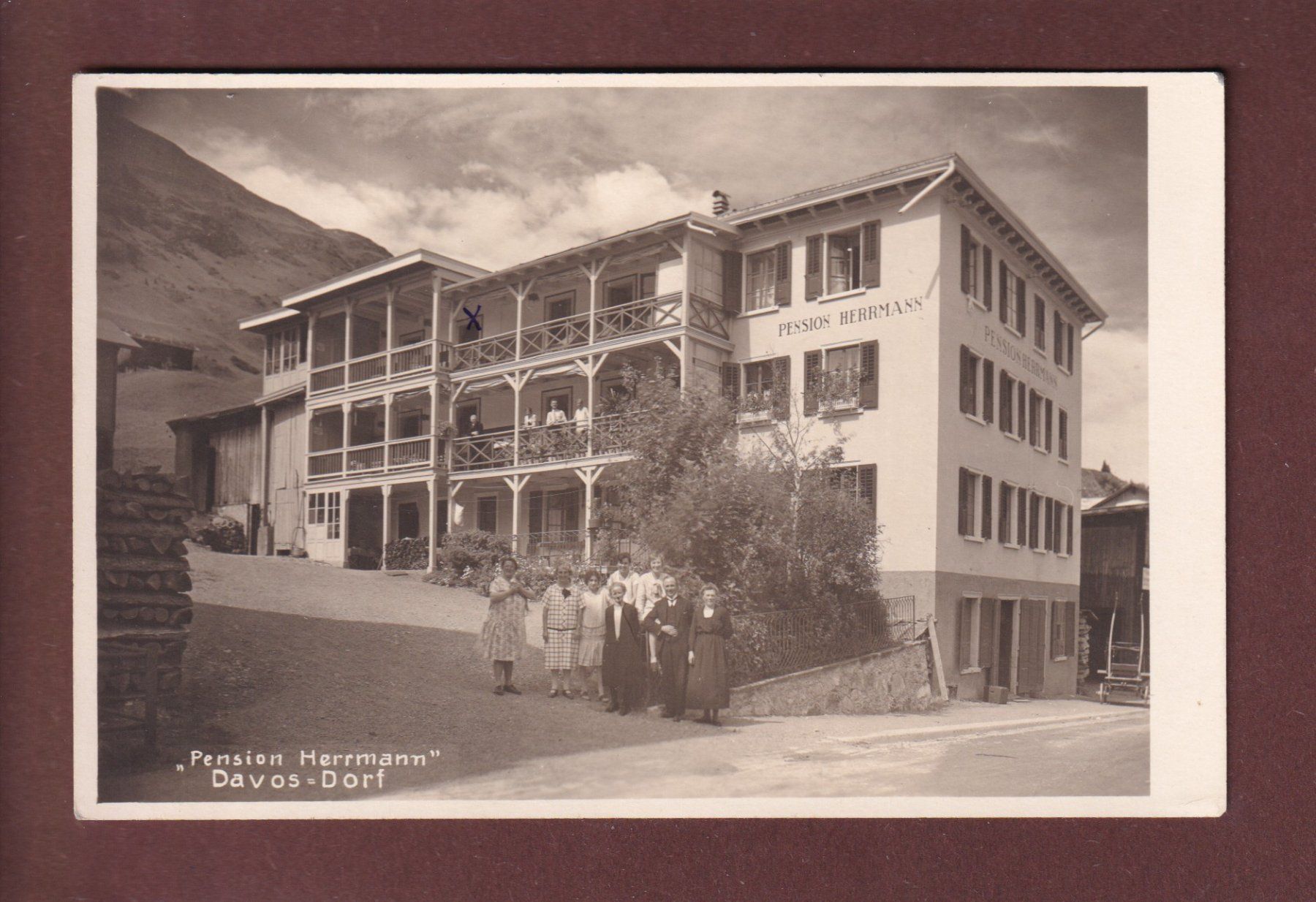 Cartes postales: DAVOS-DORF - Pension Herrmann – D'occasion à Pully par nicecards
