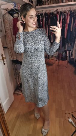 Schickes Kleid, blau gemustert, Gr. 38/40 🍂👗✨