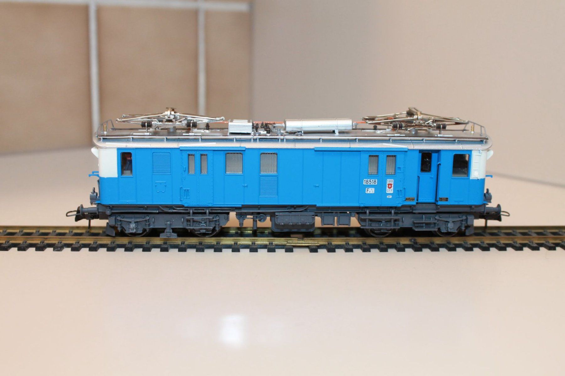 Roco Modelleisenbahnen: Roco Fe 4/4 – Gebraucht aus Birmensdorf ZH von Buhwil18 1