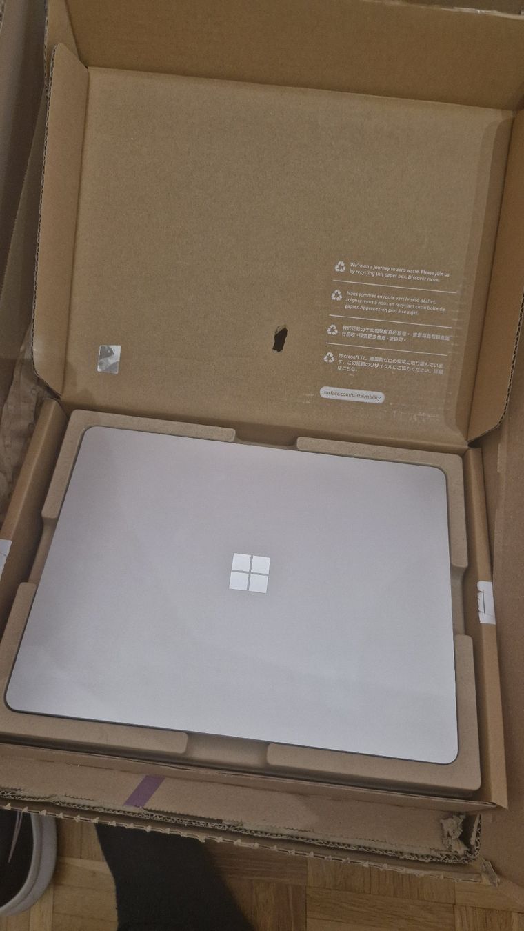Microsoft Portables: Ordinateur Laptop Microsoft Surface 13" Défectueux !! – Défectueux à Gland par dam_2s6q 1