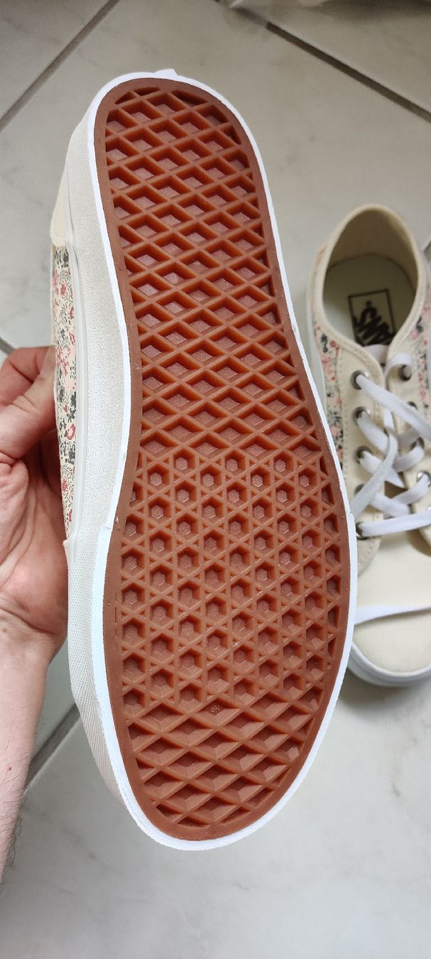 Scarpe da donna: Vans Schuhe (40) – Nuovo (secondo la descrizione) da Riehen venduto da Jeronimo8 3