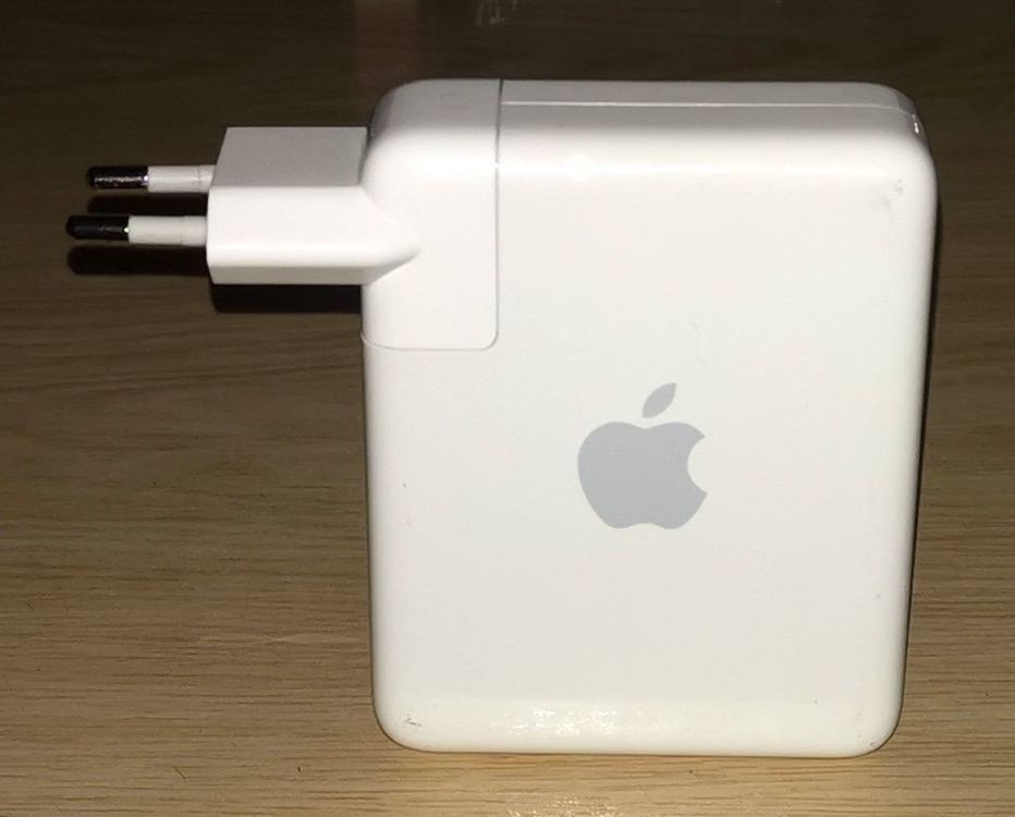 Apple Modem & Router: Apple AirPort Express Base Station - Model A1088 – Usato da Mettmenstetten venduto da zum123 4