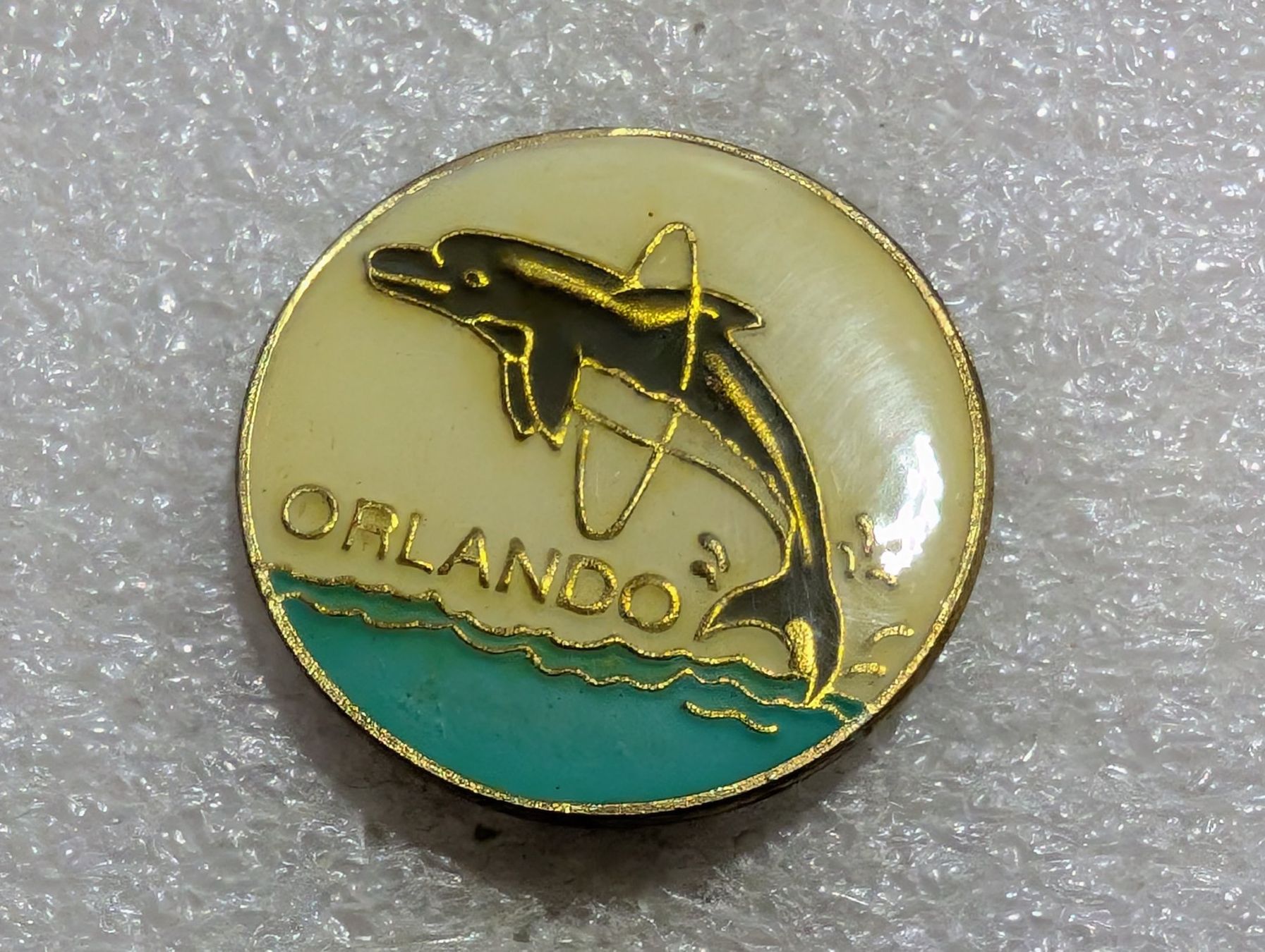 Placchette & Badge: Ansteckpin 154: Orlando – Usato da Oppligen venduto da Pin-Fall-Shop