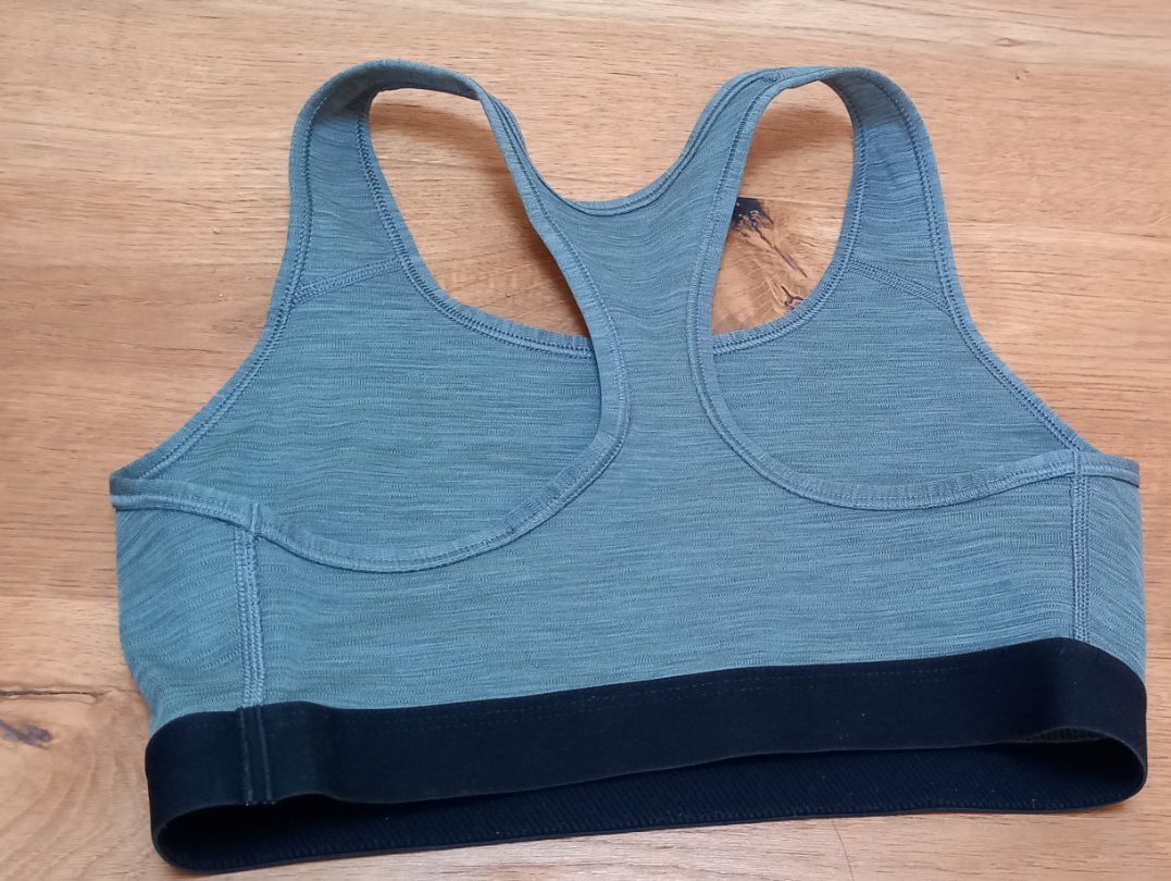 Nike Tops: Sport Bra von Nike – D'occasion à Gais par LeonieM01 3
