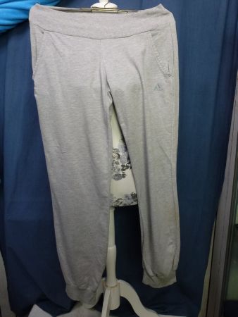 ADIDAS JOGGINGHOSE GR 42 HELLGRAU GETRAGEN TOP IN SCHUSS