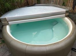 Whirlpool Jacuzzi Softub Portico 5-6 P. inkl. Softub-Service