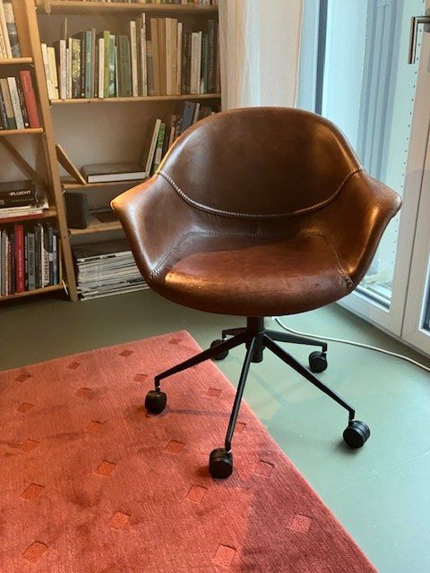 Pfister Sessel: Eleganter Schreibtischsessel – Gebraucht aus Bern von tulipan57 2
