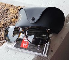 Lunettes de soleil Ray-Ban écailles polarisées état neuf