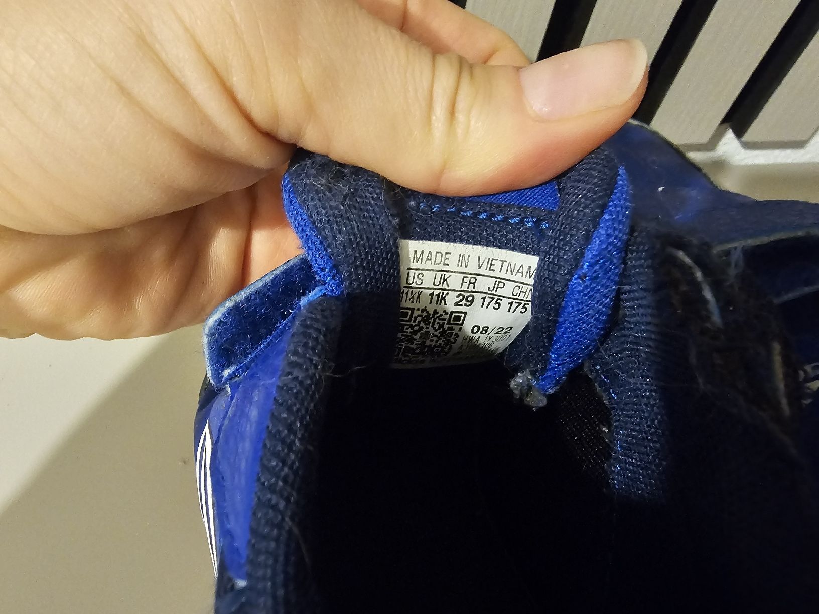 Adidas Scarpe per ragazzi: Adidas Schuhe in 29 – Usato da Buch am Irchel venduto da Potzblitz2 5