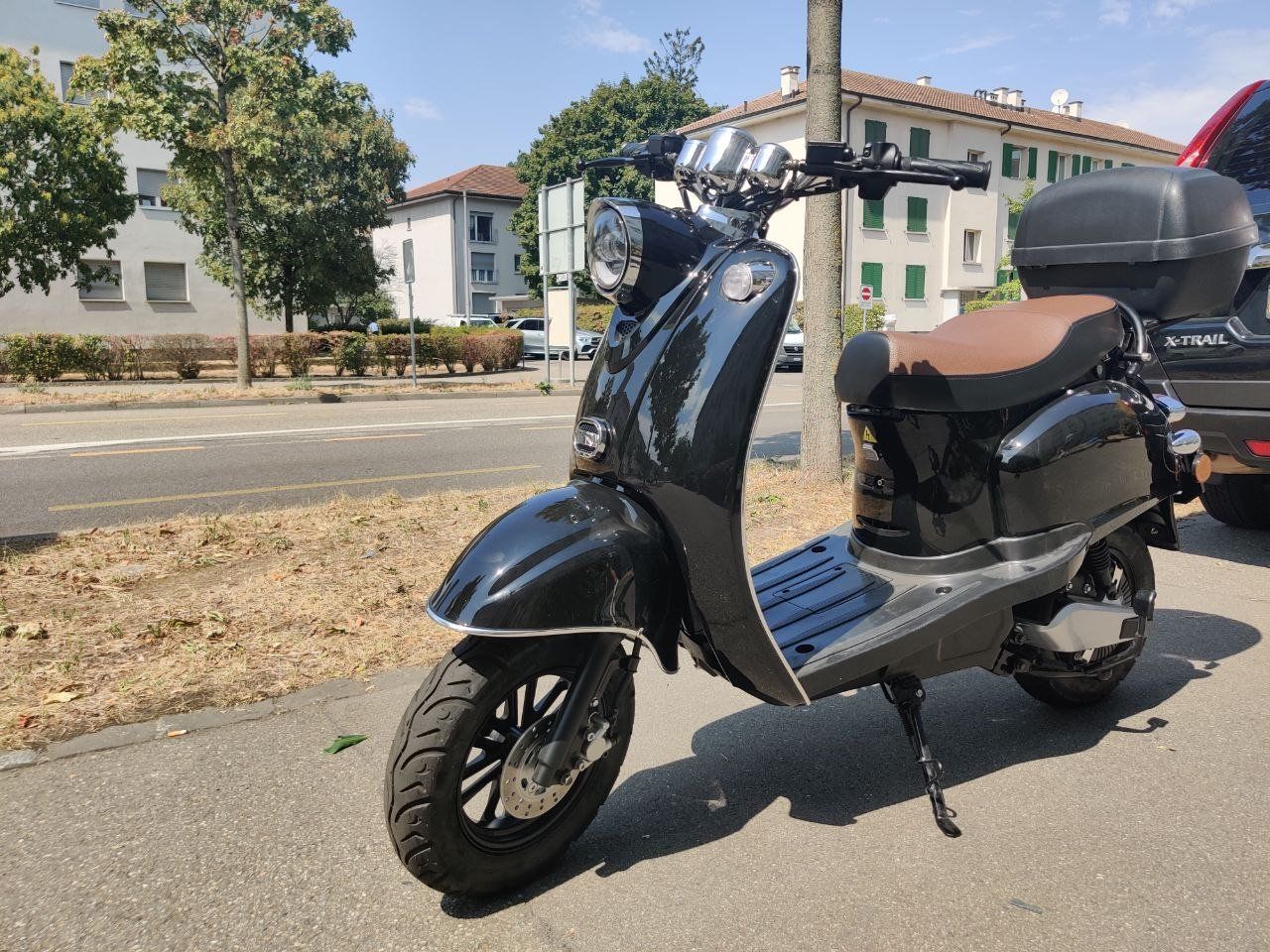 Scooter: Elektroroller schwarz Ugbest MRB-Retro neu – Nuovo e nell'imballaggio originale da Basel venduto da ili_j29z 5