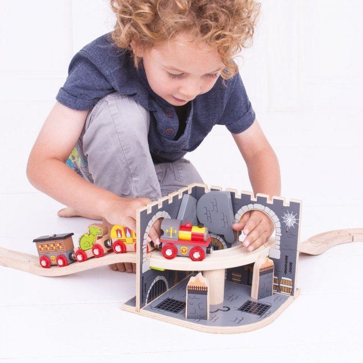 Brio Spielzeuge: Holzeisenbahn "Burg Verlies" – Neu und originalverpackt aus Malters von leif