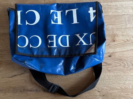 Tasche blau wie Freitag. Bags4you Swiss Made ab Fr. 12.90!