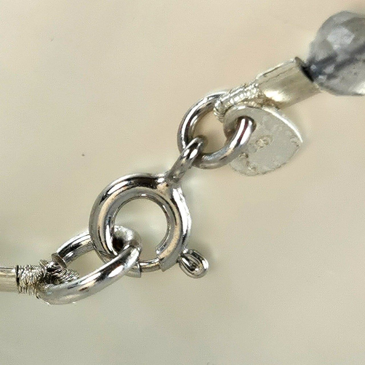 Catenine: Collier pierres Labradorites perles eau douce flocon Ag925 – Nuovo e nell'imballaggio originale da Préverenges venduto da AOP70 9